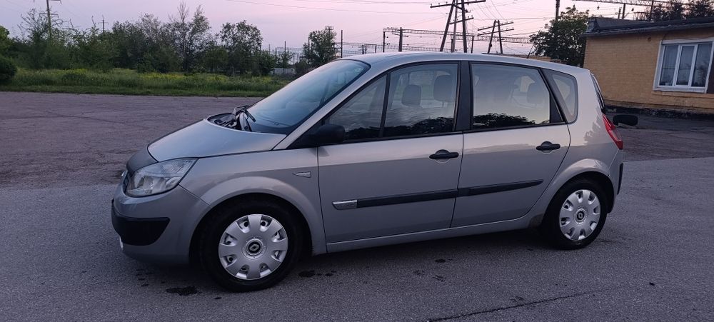Renault scenic 2005 1.9 dci 6ст