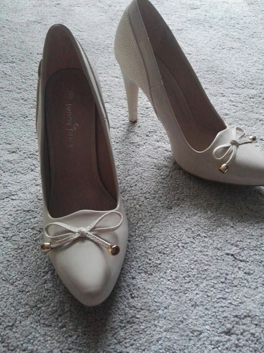 Buty Szpilki damskie kremowe Nowe - Rozm.38