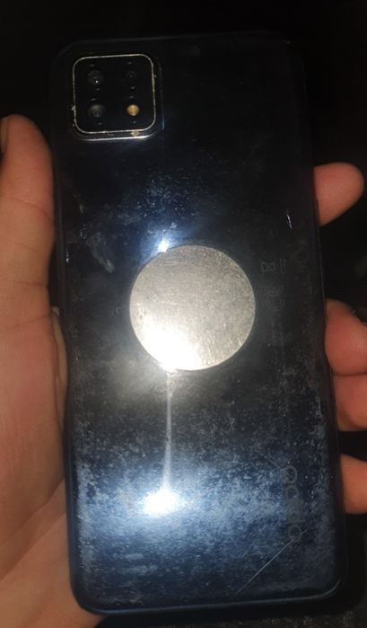 Vendo este telefone novo trabalha muito bem