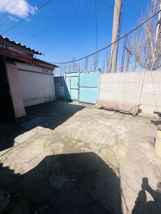 Продам 1/2 дома р-он Одесская ост Школа 65 м2 , свой двор