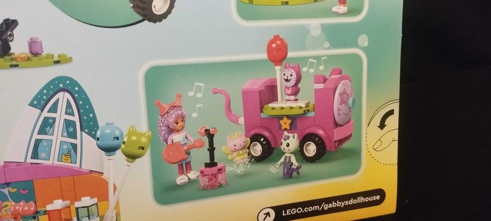 LEGO Koci domek Gabi Sala balowa Gabi 10797