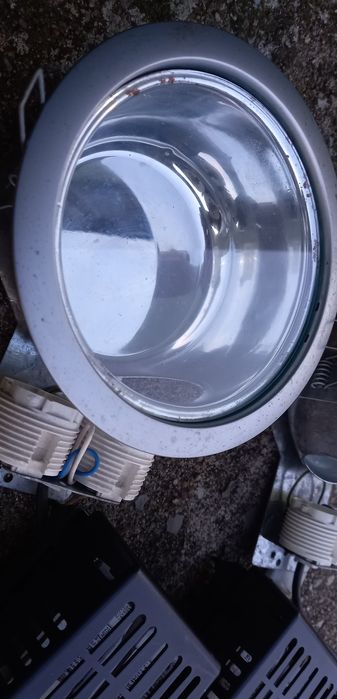 Focos 2x13w iluminação com balastro