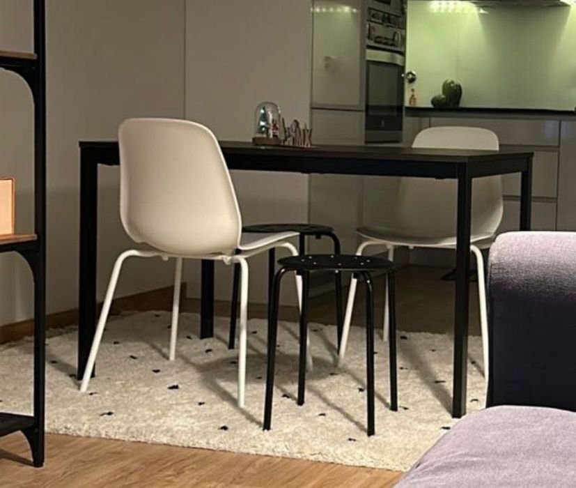 1 mesa e 4 cadeiras - IKEA