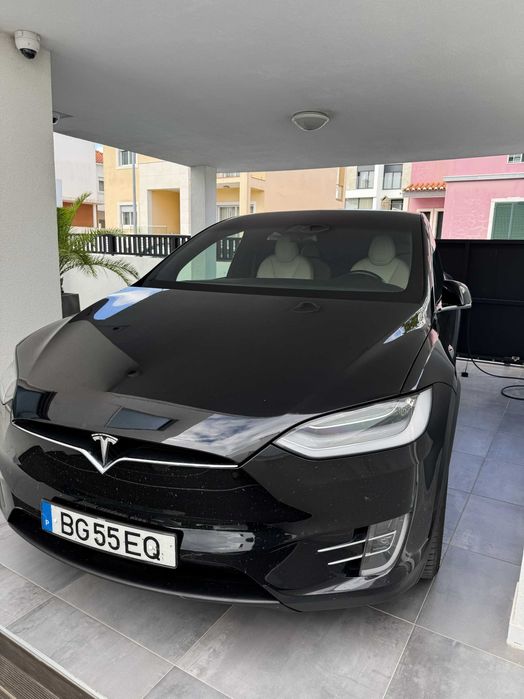Tesla Model X dual Motor longe range