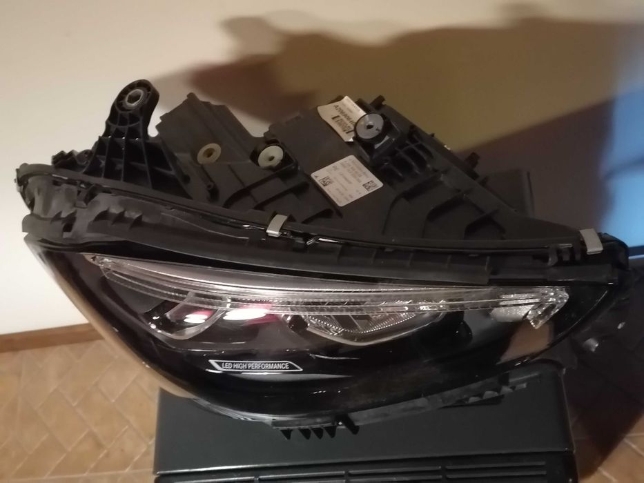 Farol Mercedes classe C w206 led ótica óptica