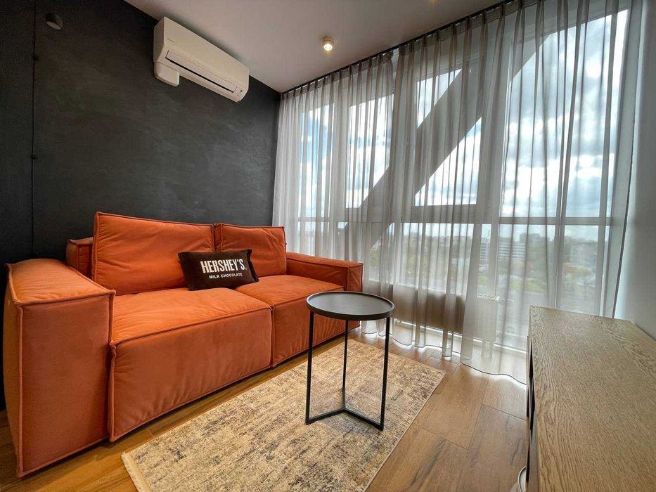 Героїв УПА 73в. Студія+спальня. Гардероб.  60м.кв.  Підземний паркінг!