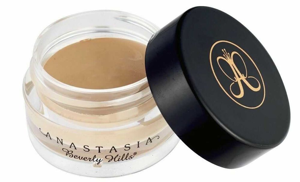 Kremowy korektor Anastasia Beverly Hills concealer 2.5 Warm