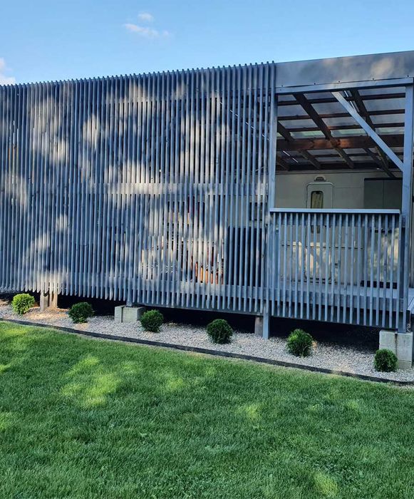 Kemping Bailey 4 osobowy, zadaszenie zabudowa  taras strefa wypoczynku