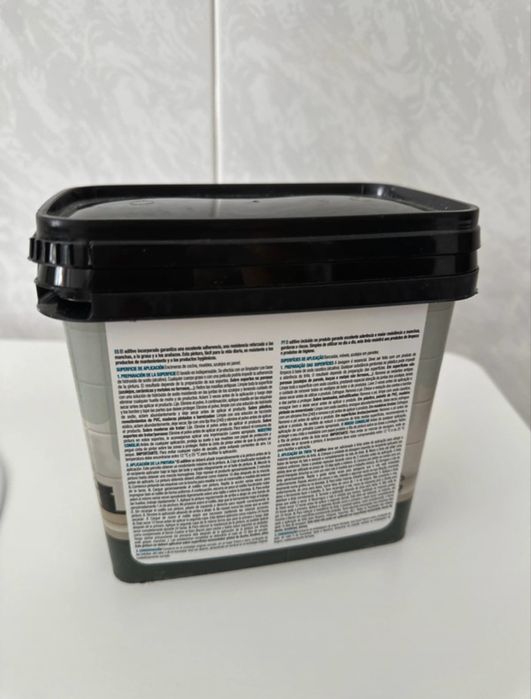 Tile Paint458972666990448641