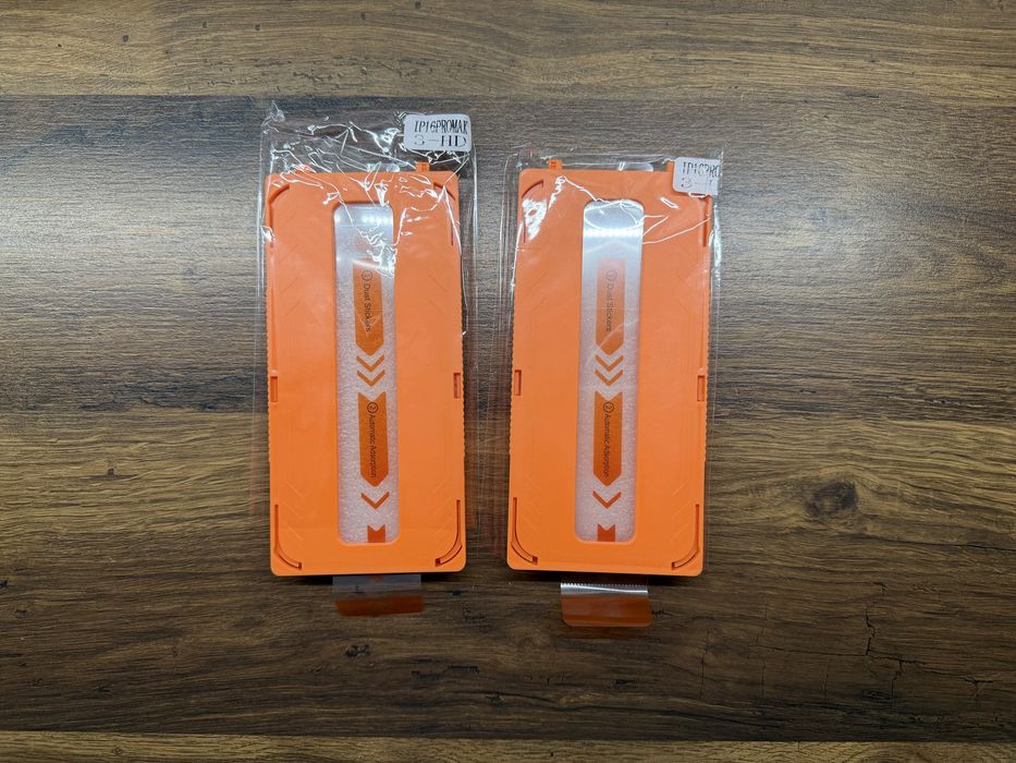 Чохол та 4 стекла iPhone 16 Pro Max (одним лотом)