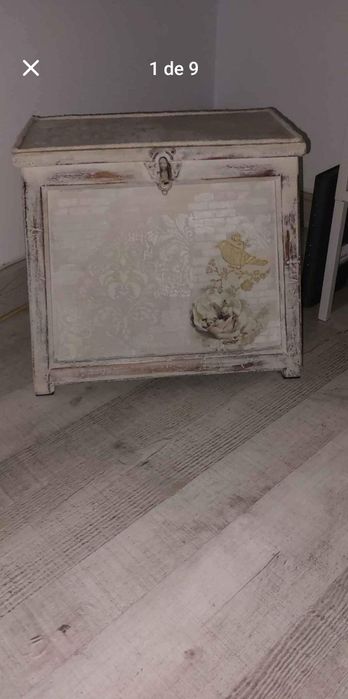 Baú pequeno, caixa de engraxador , restaurada