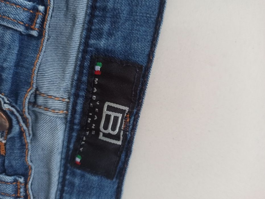 Spodnie rurki 27 M 38 S 36 Made in Italy B jeans