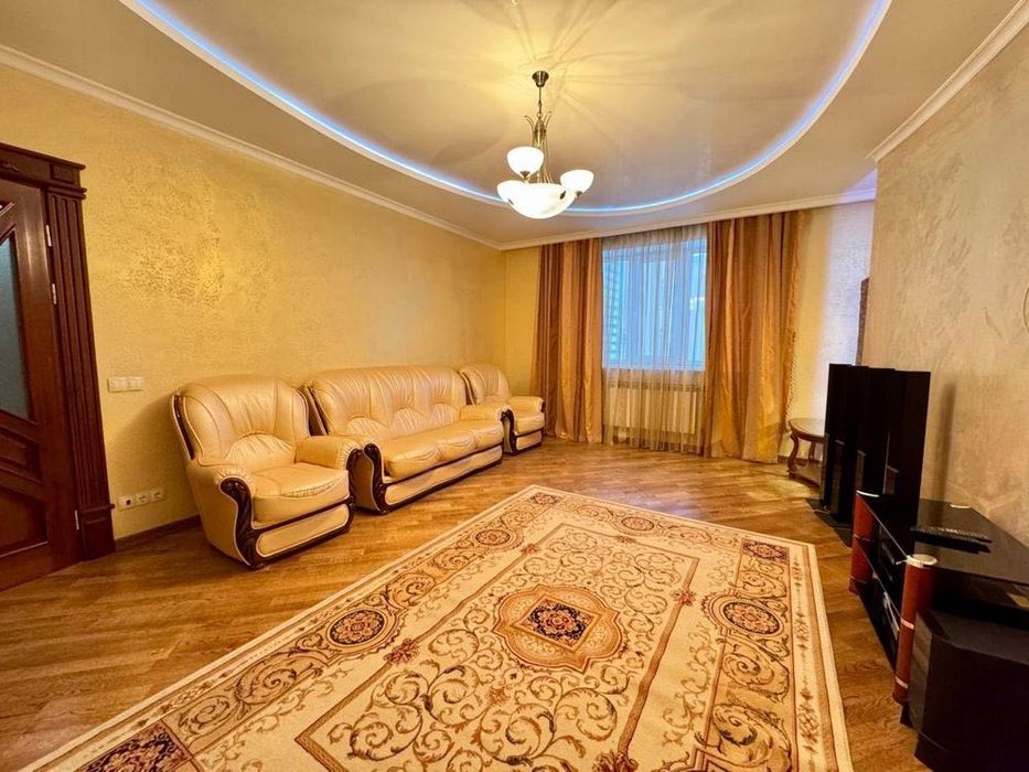 Продаж укомплектованої 3к квартири з якісним ремонтом