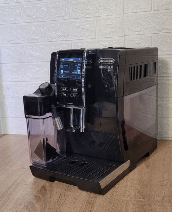 Кавомашина DeLonghi Dinamica Plus
