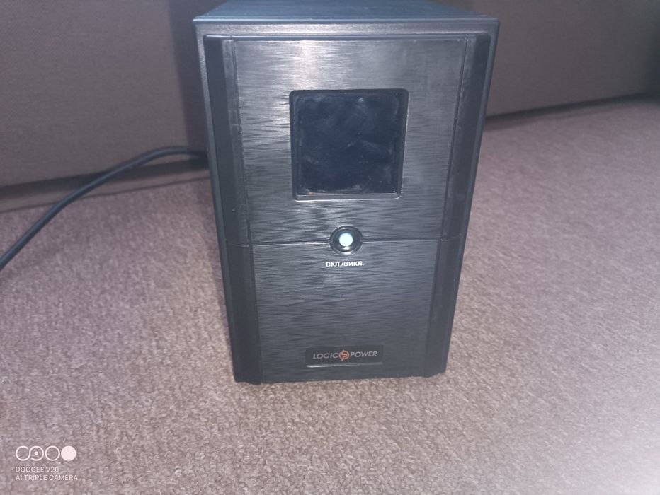 Безперебійник Logic Power під ремонт