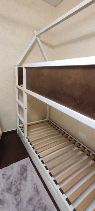 Ліжко двухярусне