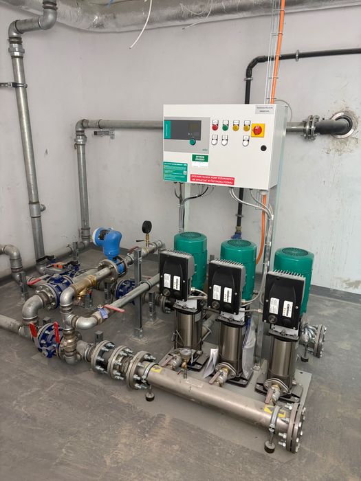 Usługi hydrauliczne, hydraulik