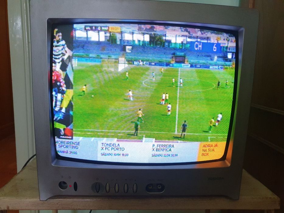 TV Toshiba antiga