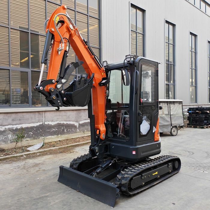 Mini Giratória LANDWARD XT25U 2500KG Motor Yanmar