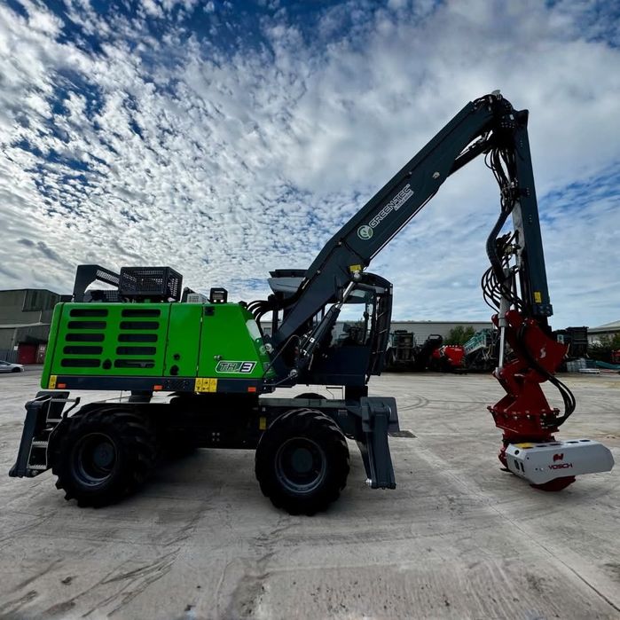 Maszyna do przycinania gałęzi 15m , Green-Tec TH3 wysiegnik harvester