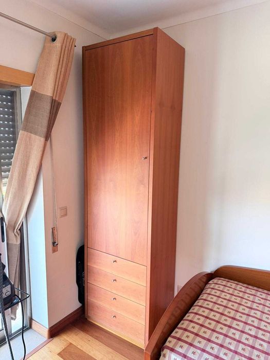 Roupeiro em cerejeira maciça, 1 porta + 4 gavetas, feito à mão