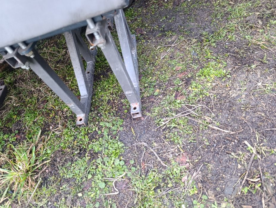 Fotel fotele pojedyncze VW t5 t6 różne kolory z pasami