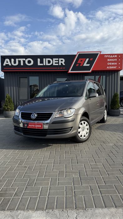 Volkswagen Touran Фольксваген Тоуран FL 2008р 1.6 MPІ бенз 5 МКПП 7 місць