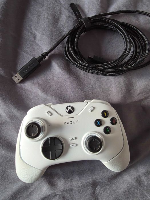 Comando razer wolverine 2 chroma