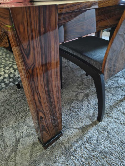 Mesa em Pau Ferro c\ 6 cadeiras - Madeira maciça