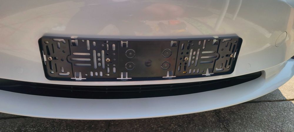 Підставки під рамку номерного знаку TESLA.  Model 3   Model Y