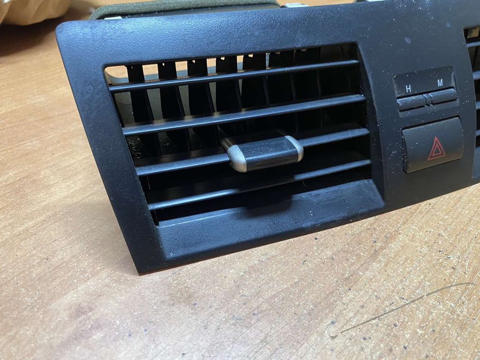 Центральні воздуховоди дефлектор в торпеду Тойота Кемрі 40 2.4 2008р