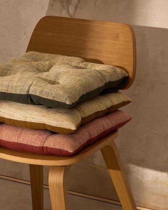 Conjunto 6 cadeiras + 6 almofadas da Kave Home (-30%)
