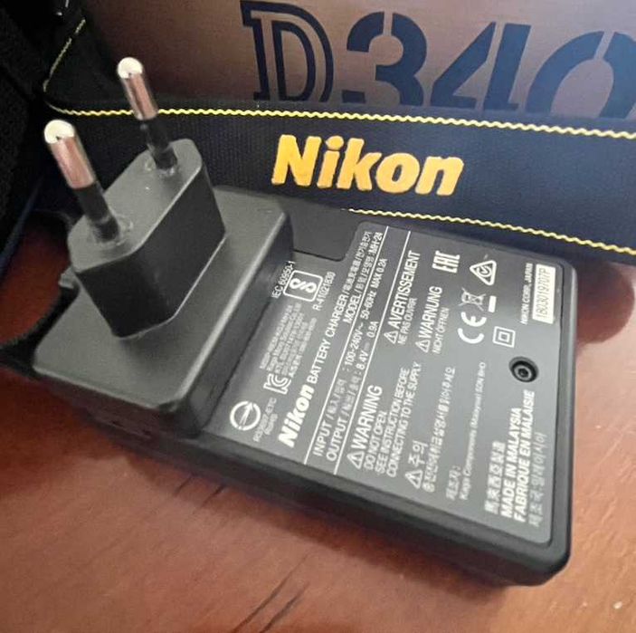 Nikon D3400 Kit + Acessórios + Proteção de tela