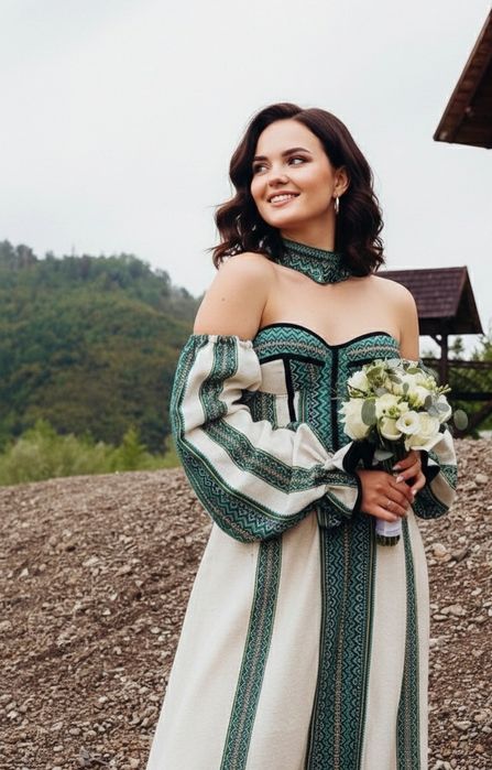 Вишитий корсет з рукавами в українському стилі В НАЯВНОСТІ