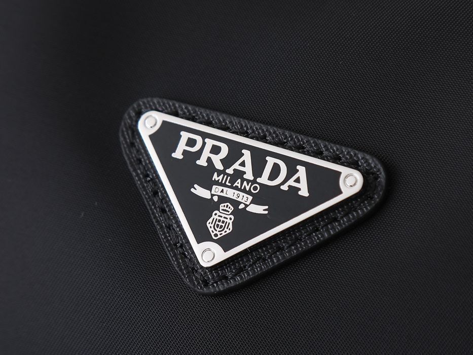 Жіноча сумка Prada 50x22.5x26