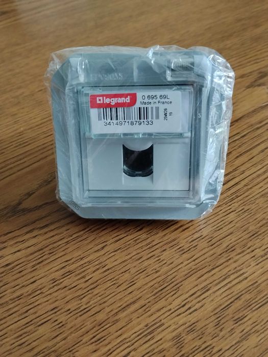 PLEXO Gniazdo RJ45 FTP kat. 6  069569l