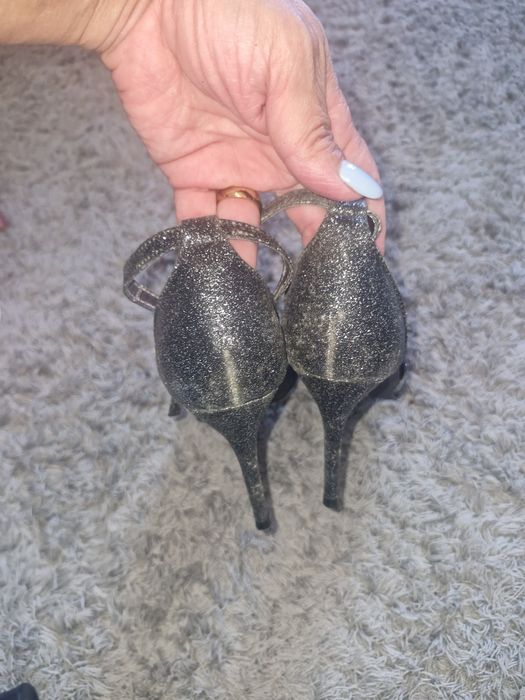 Sapatos Seaside Nº 36 europeu com Brilho – Elegantes para Festas e Casamentos