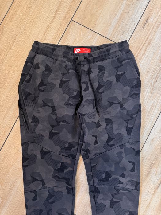 Spodnie Nike Tech Fleece Moro
