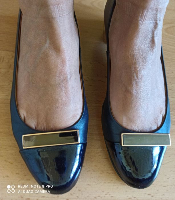 Buty Gino Rossi rozm. 38, skóra