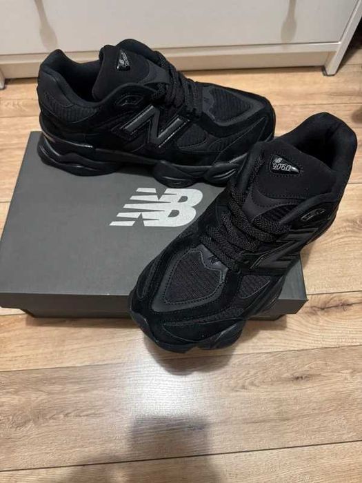 New balance 9060 full black 40