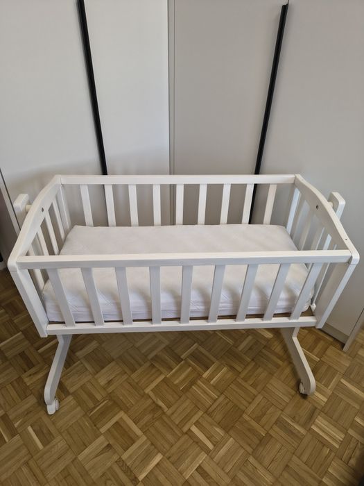 Kołyska, łóżeczko dziecięce 90x40, pościel, ochraniacz, poduszka do karmienia