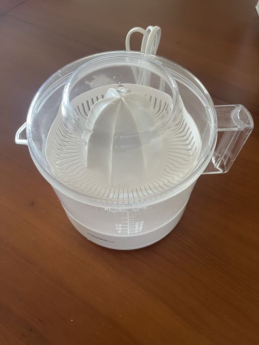 Espremedor de citrinos Crown