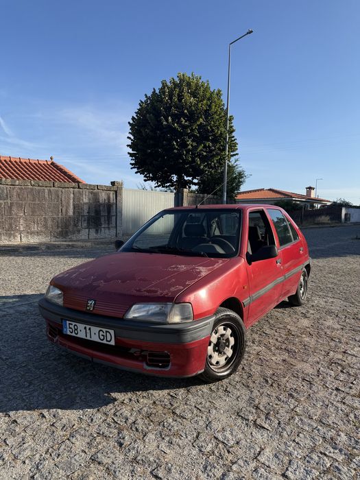 Peugeot 106 1.1 Color's (1996) – Económico e Fiável