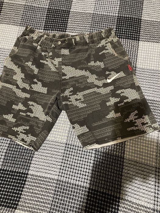 Шорты Nike оригинал серые  camo