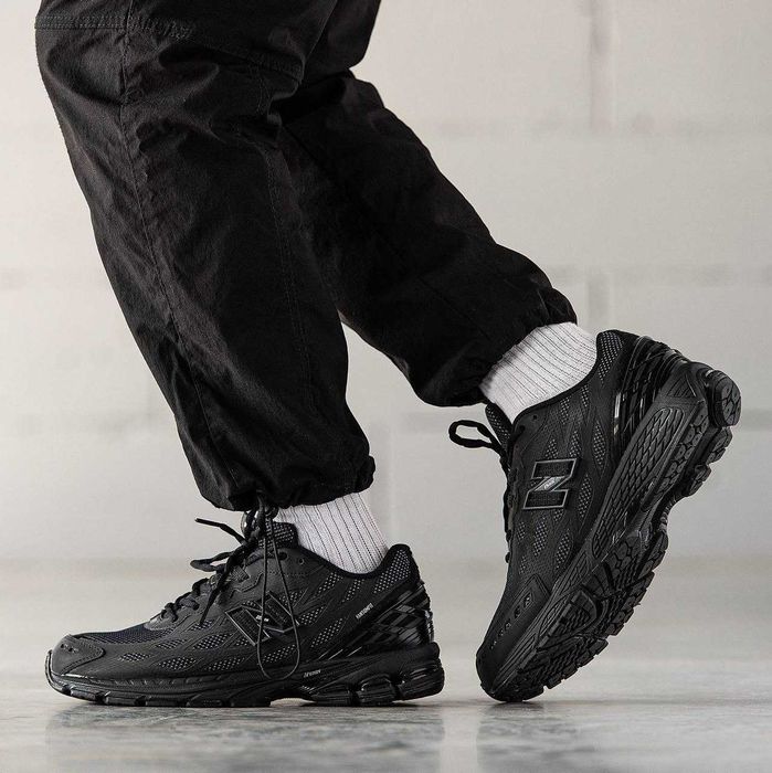 Мужские кроссовки New Balance 1906R FantomFit Black/Blue. 41-45