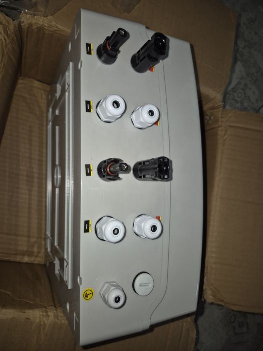 Розподільна коробка водонепроникна  для сонячних панелей 1, -2 входи 3