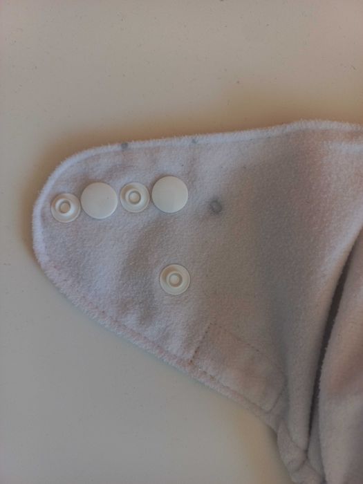 Fralda reutilizável Littles & Bloomz usada