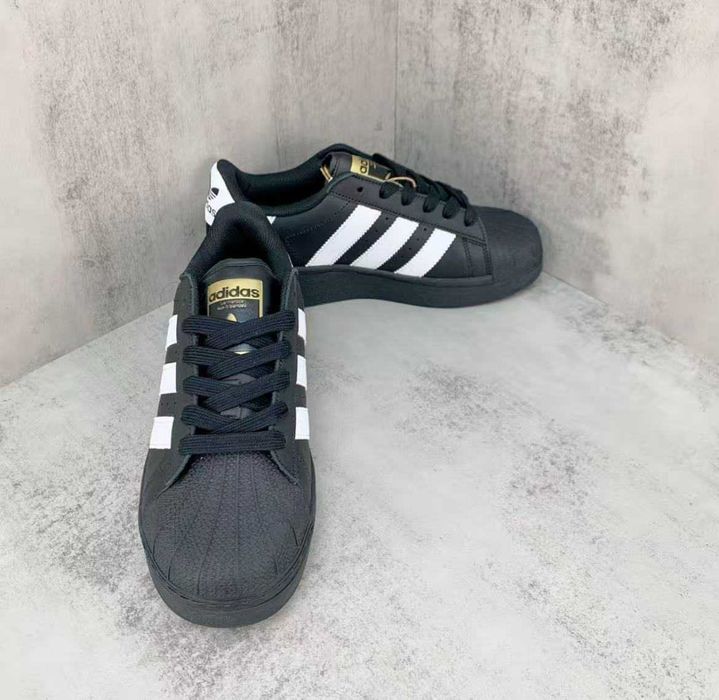 Superstar foundation Black 41
