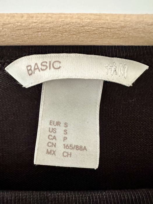 Czarna Tshirtowa sukienka HM basic, klasyczna, uniwersalna, wygodna