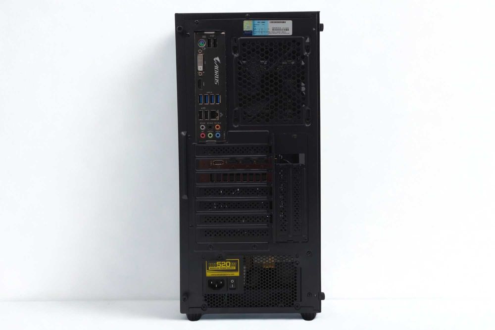 Komputer Gaming Ibox Ryzen 5 32GB 1TB SSD RX 6600 8GB Win11 FV GW